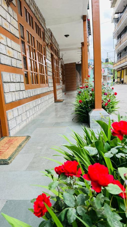 Sita Classic, Most Comfortable Family Hotel In Manali Bagian luar foto