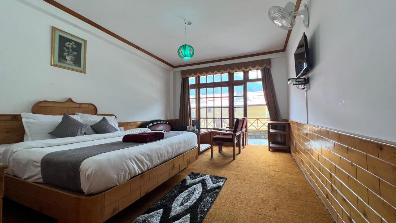 Sita Classic, Most Comfortable Family Hotel In Manali Bagian luar foto